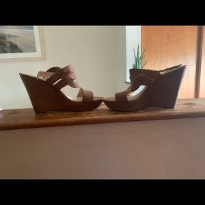 brown 3 1/2 inch wedges